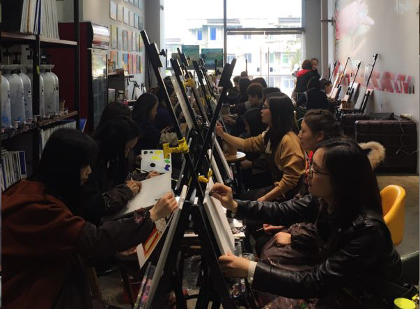 绵阳伟德国际victor1946投资集团工会委员会 开展三八妇女节活动