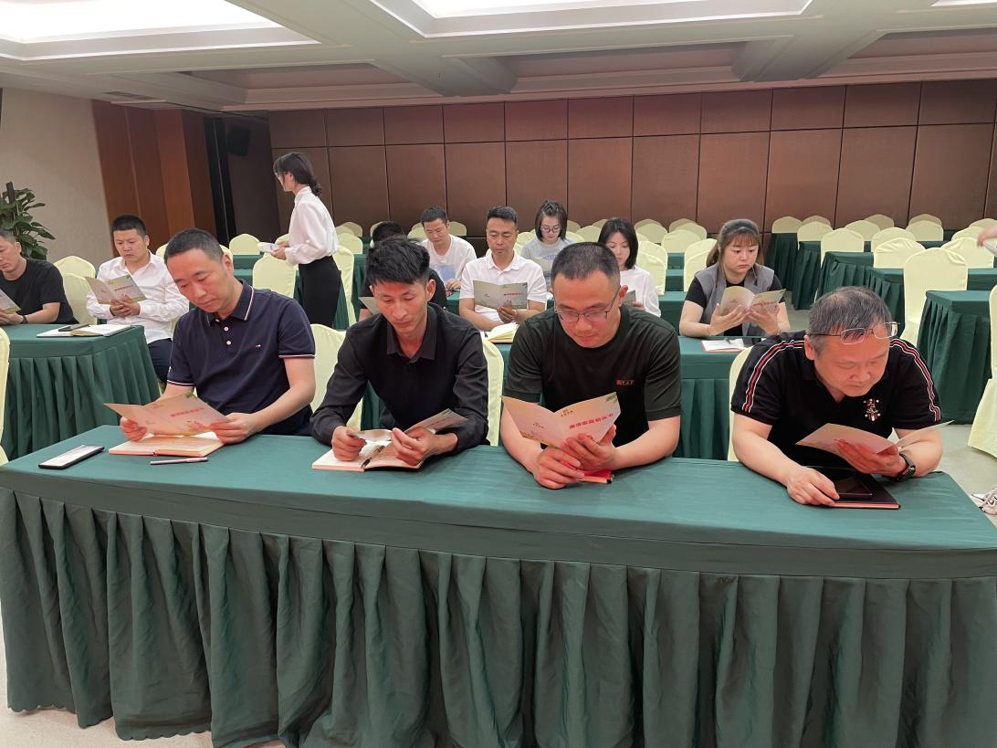 伟德国际victor1946集团第一党支部召开五月党员大会 暨主题党日活动